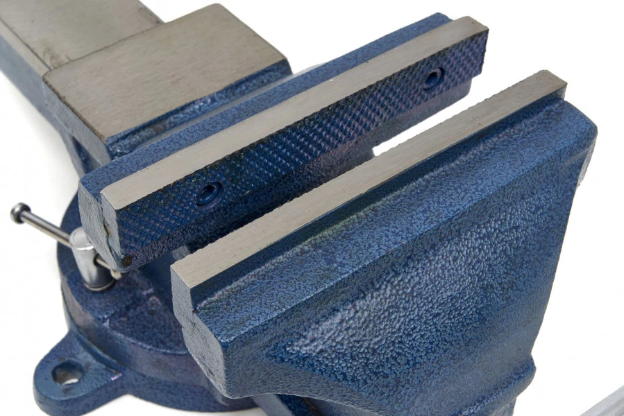 HBM Profi 150 Mm Bankschroef Met Draaibaar Onderstel - Afbeelding 7